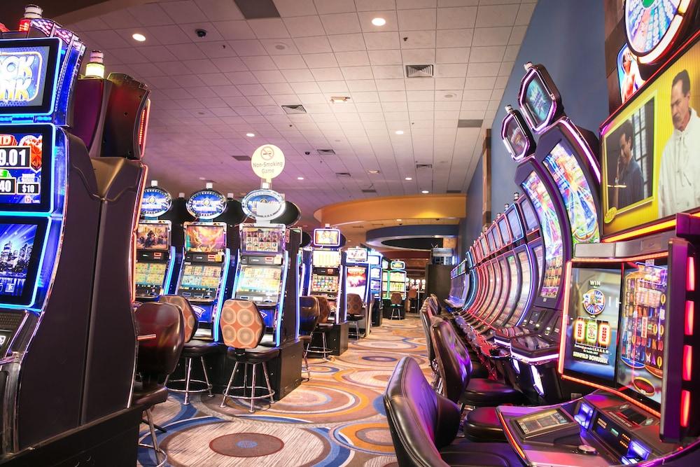 Isle Of Capri Casino Hotel Бунвилл Экстерьер фото